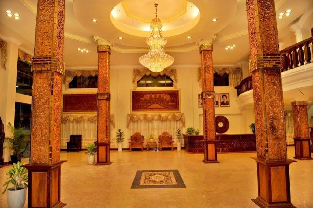 Vy Chhe Hotel Battambang Exteriör bild